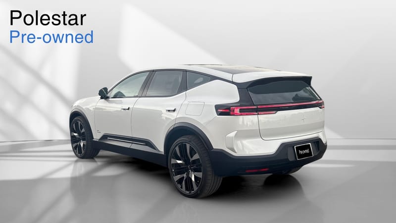 2025 Polestar 3 — Snow