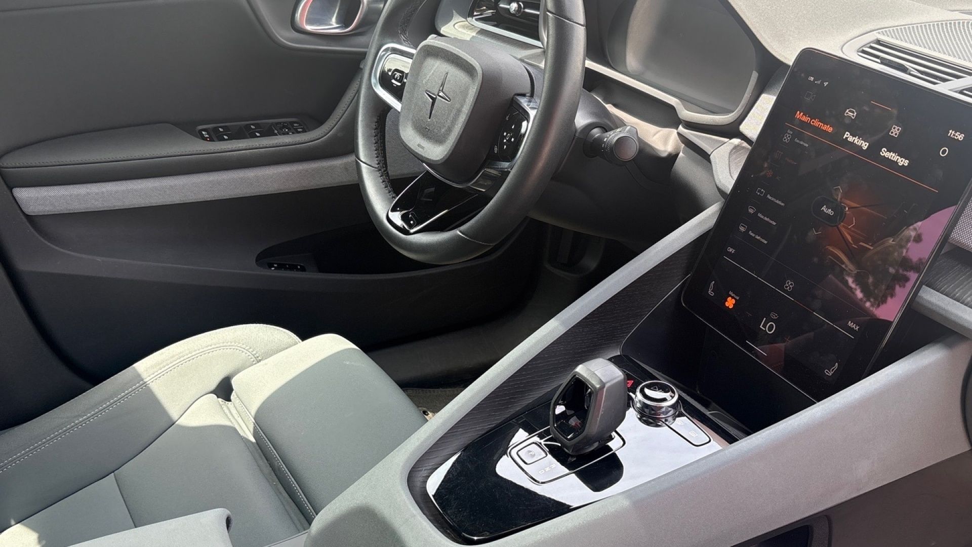 2023 Polestar 2 Plus - Photo 25