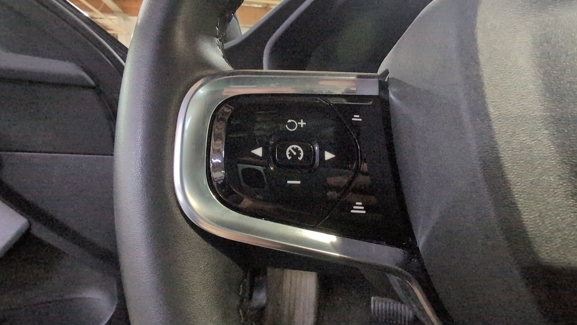 2023 Polestar 2 Plus - Photo 11