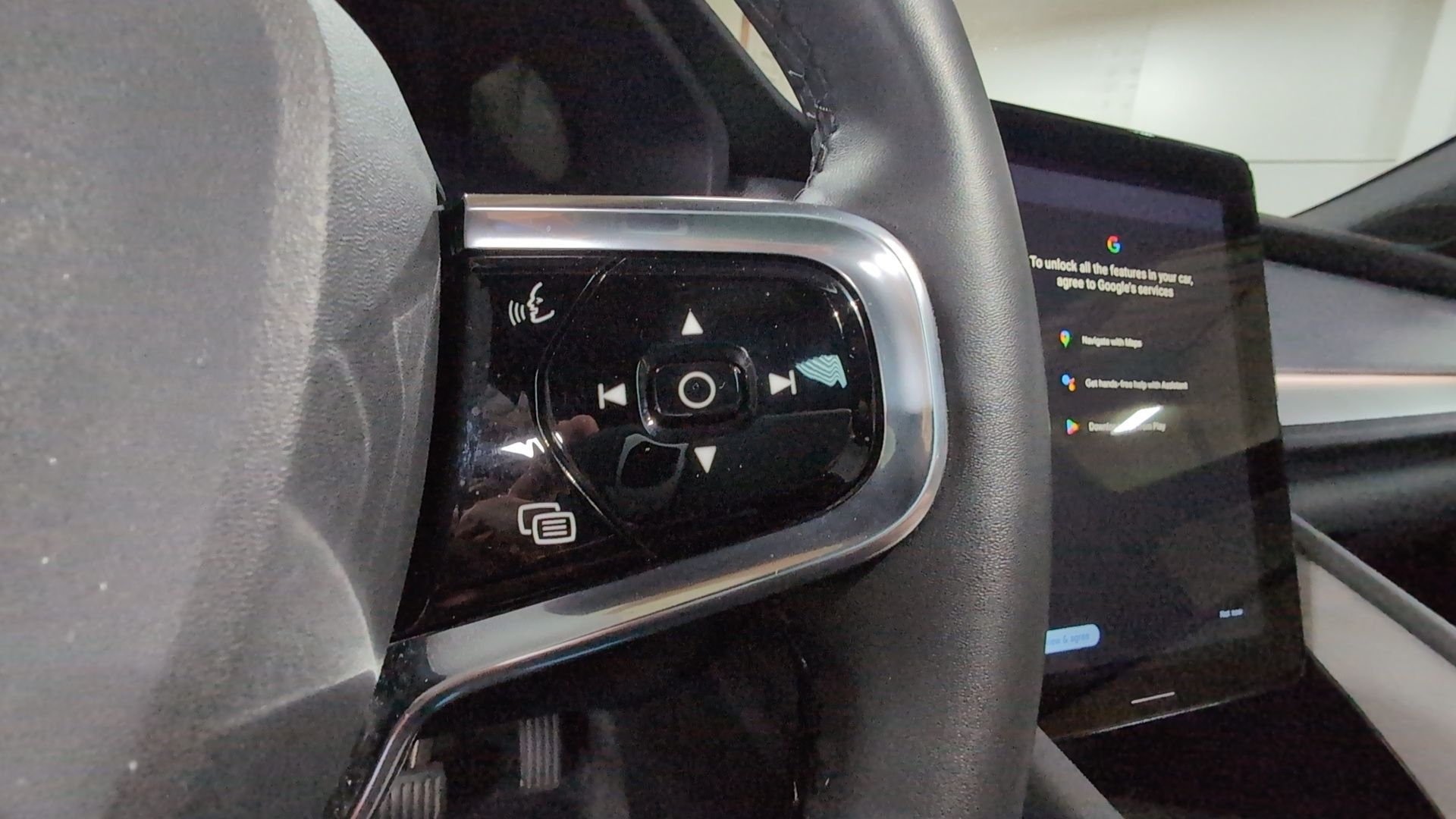 2023 Polestar 2 Plus - Photo 12