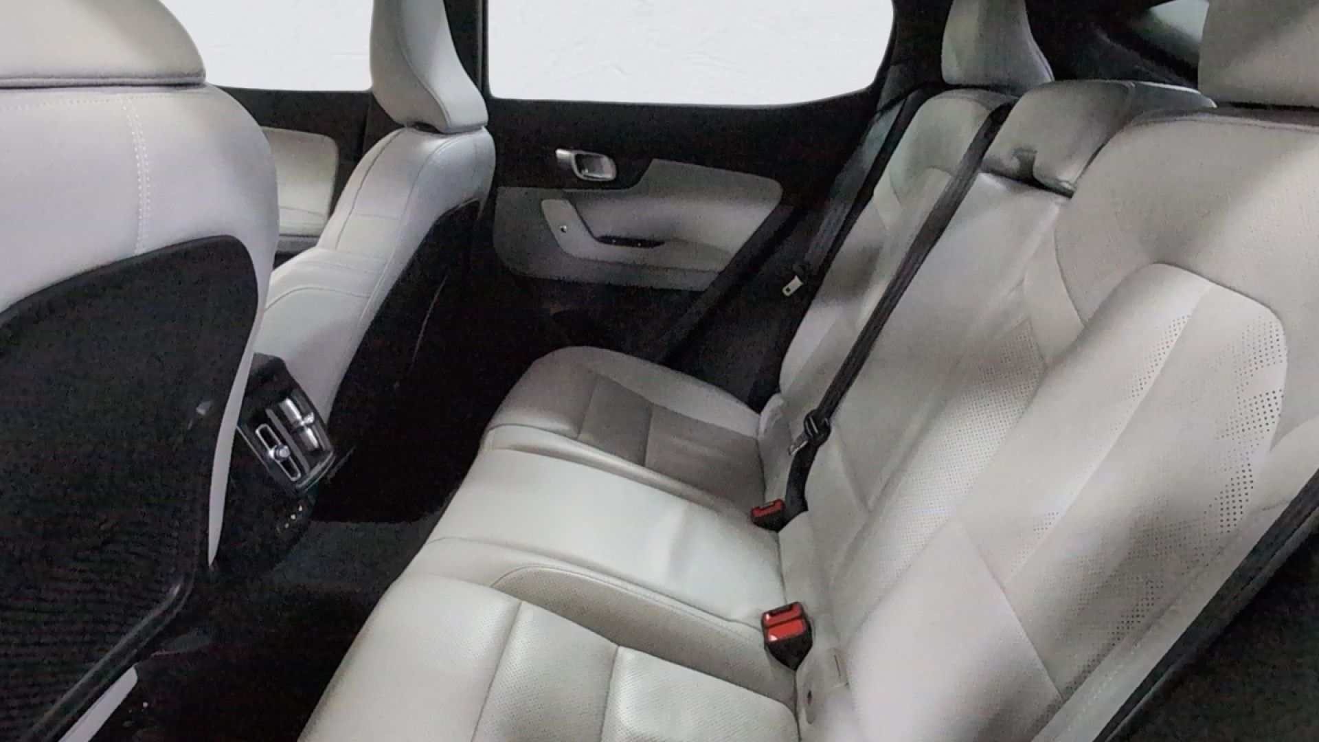 2023 Polestar 2 Plus - Photo 18