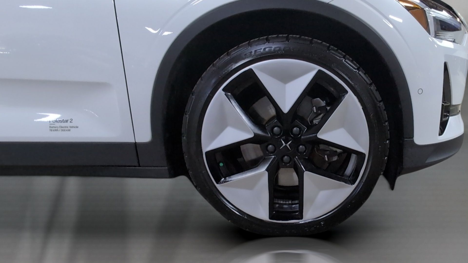 2023 Polestar 2 Plus - Photo 24