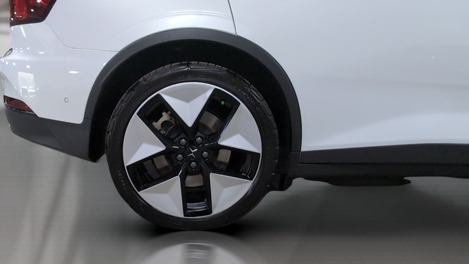 2023 Polestar 2 Plus - Photo 25