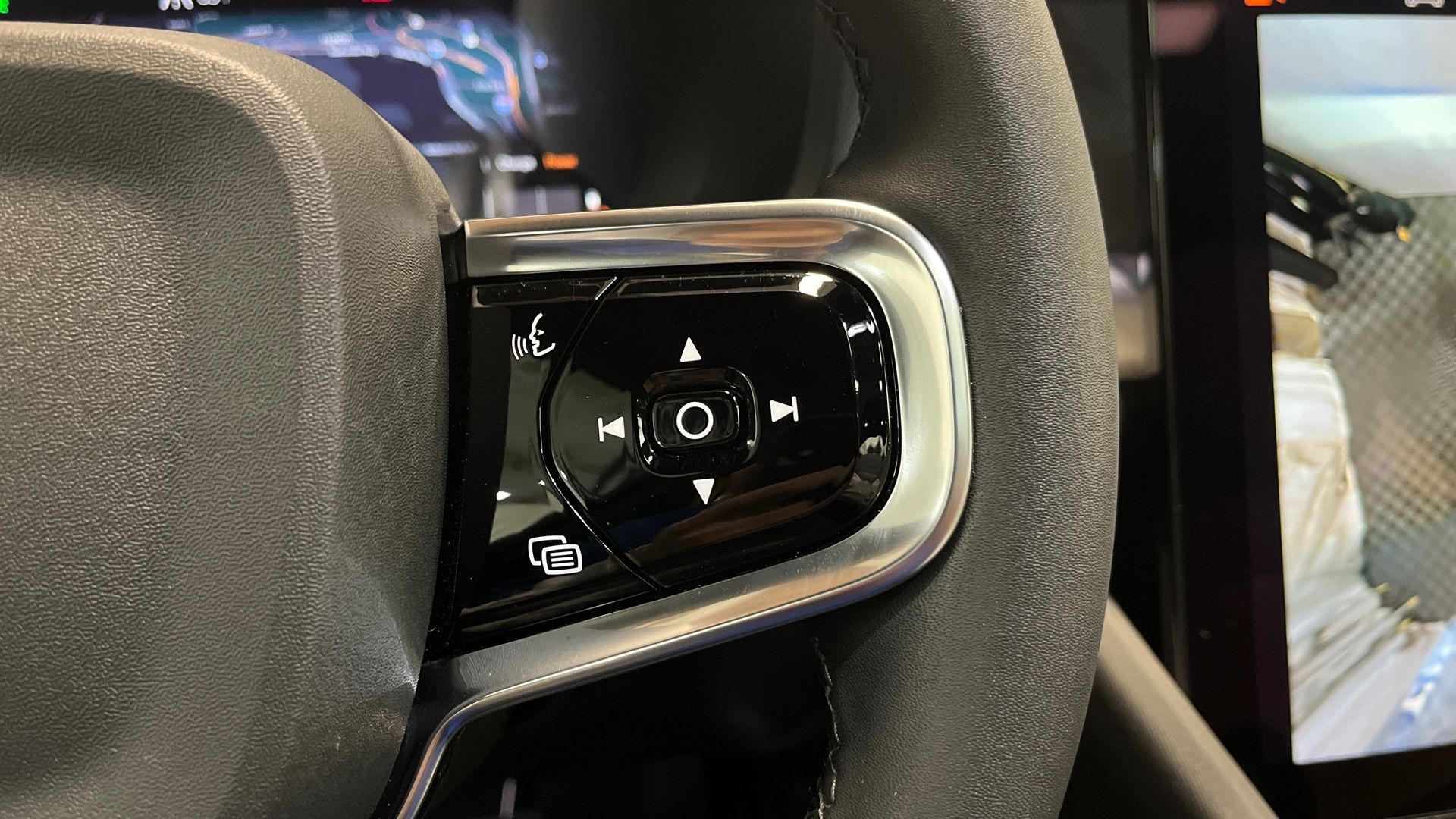 2023 Polestar 2 Performance - Photo 11