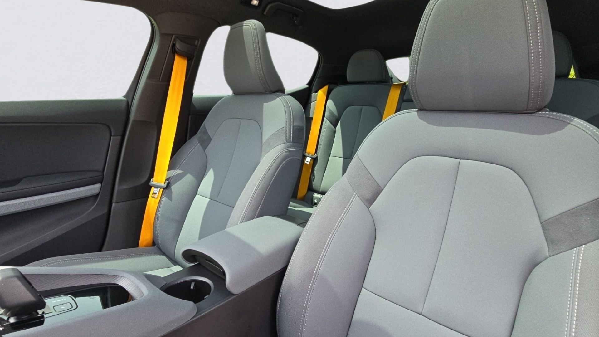 2023 Polestar 2 Performance - Photo 19