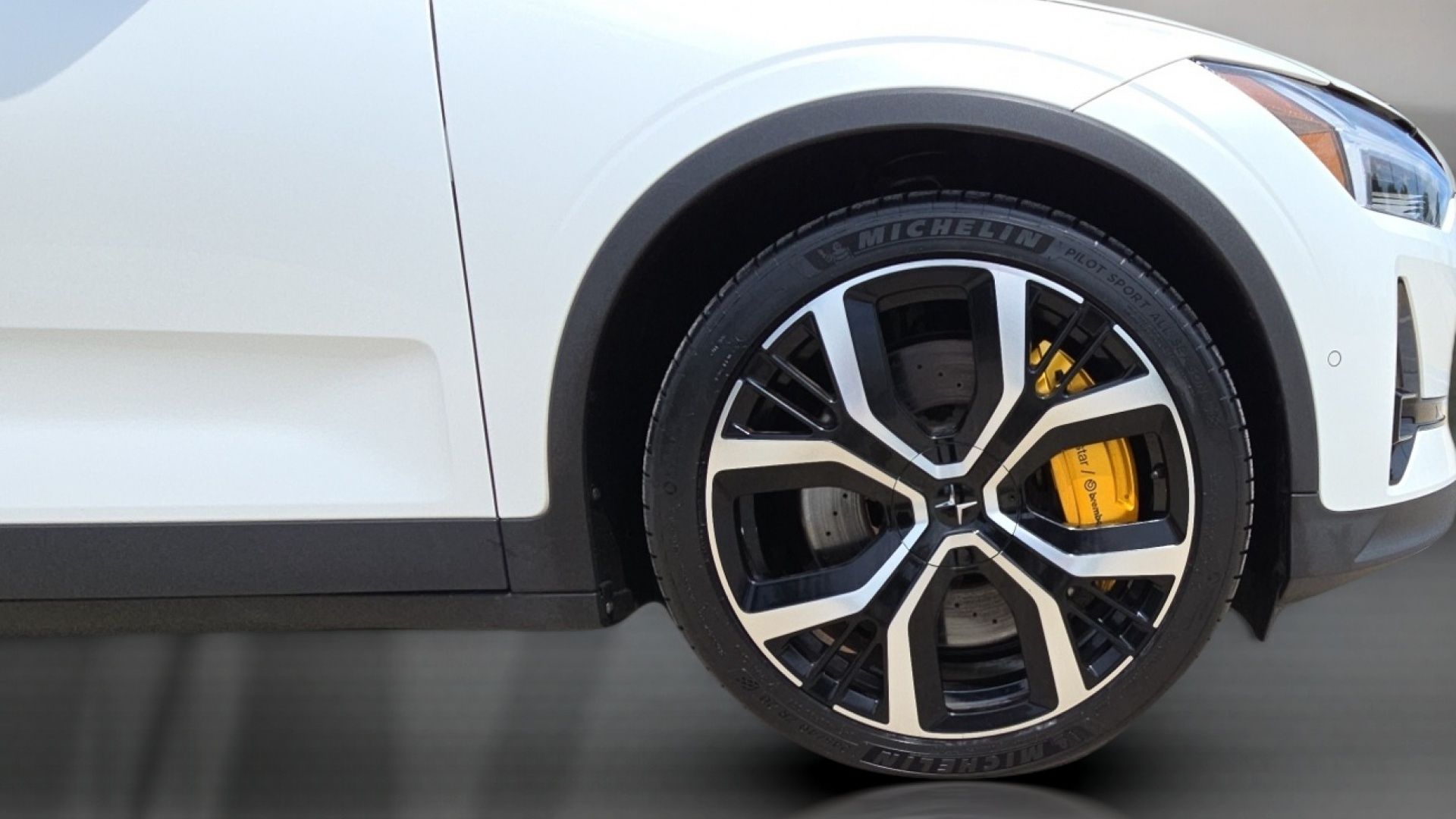 2023 Polestar 2 Performance - Photo 28