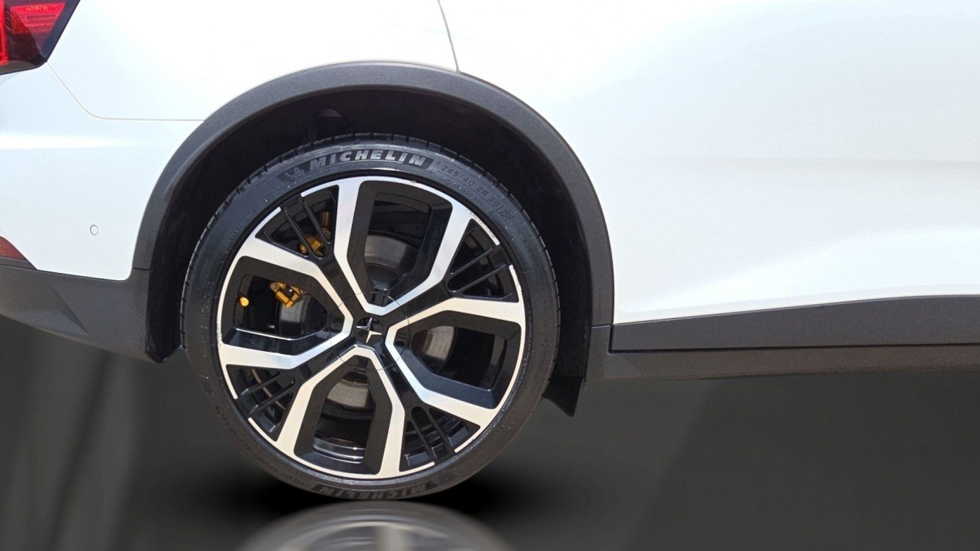 2023 Polestar 2 Performance - Photo 29