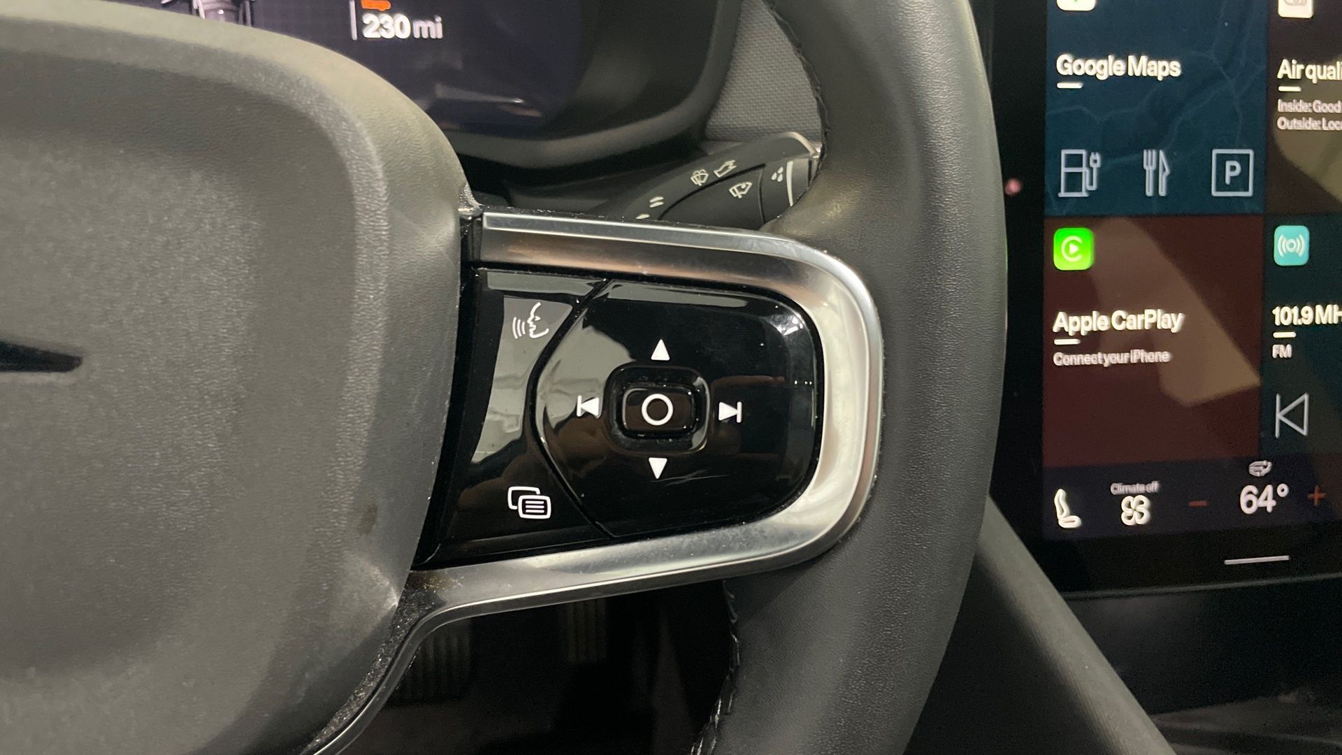 2023 Polestar 2 Performance - Photo 11