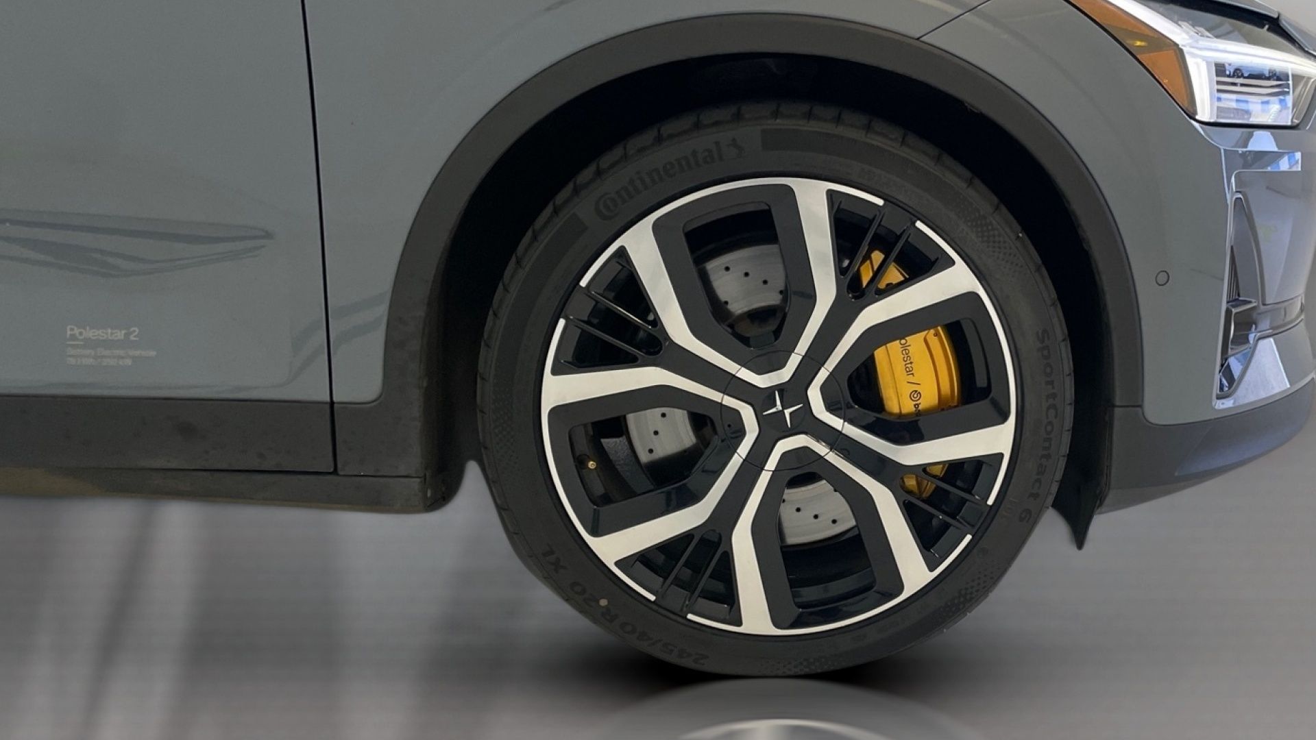 2023 Polestar 2 Performance - Photo 24