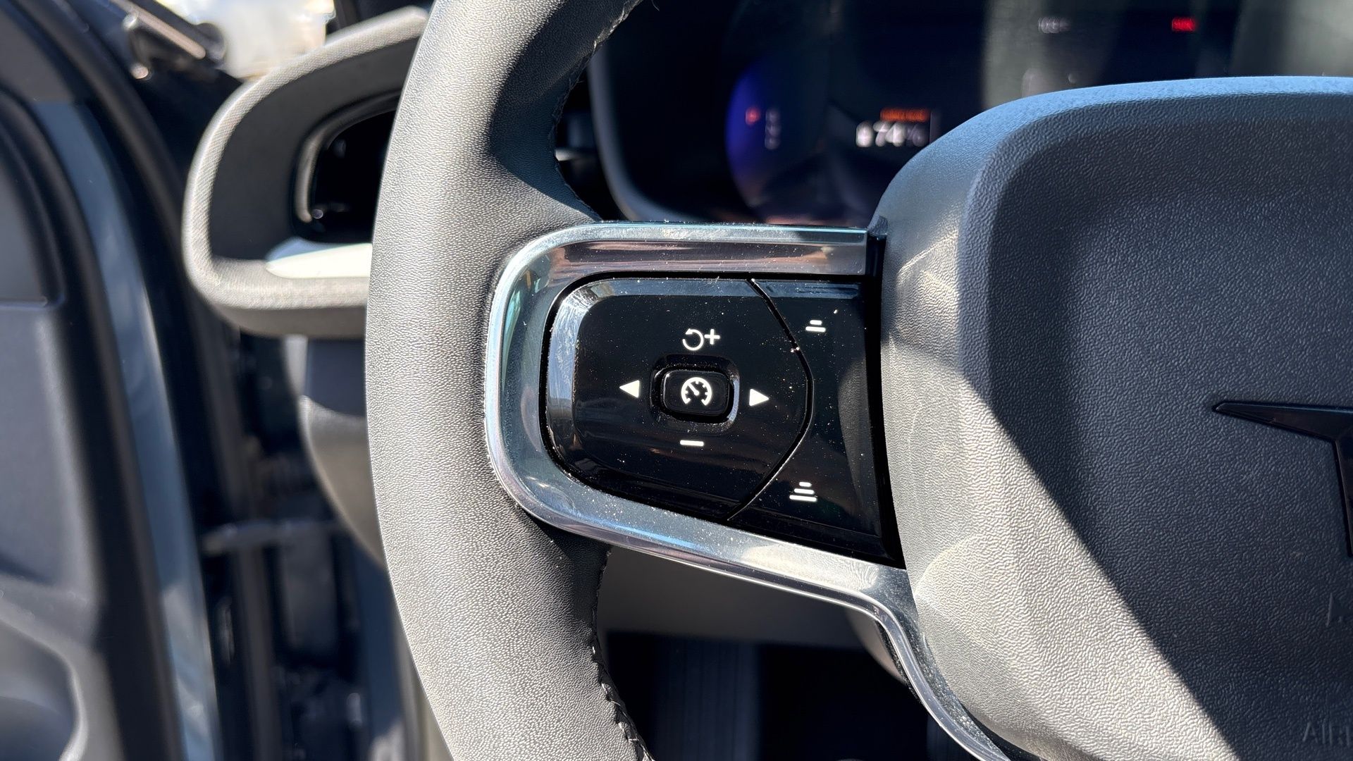 2023 Polestar 2 Performance - Photo 11