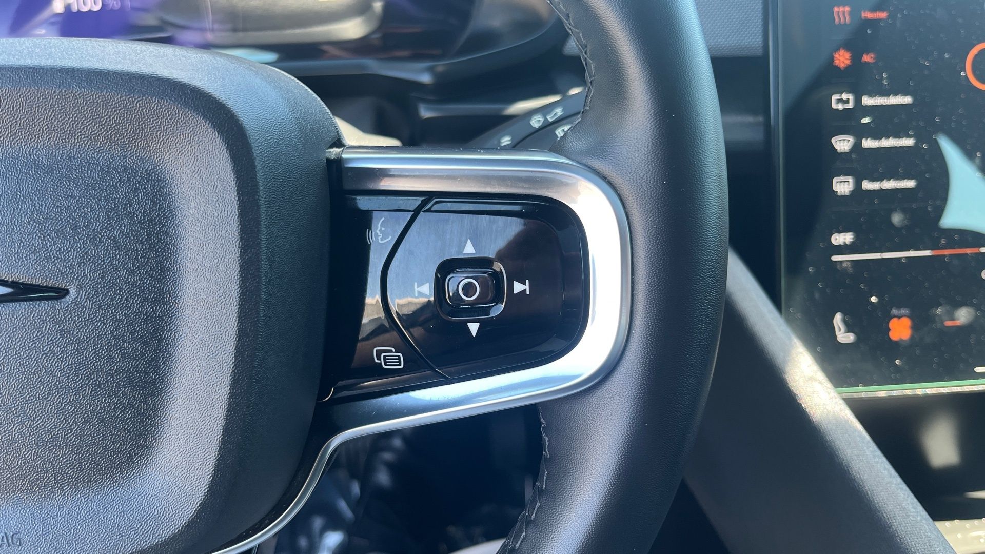 2023 Polestar 2 Performance - Photo 11