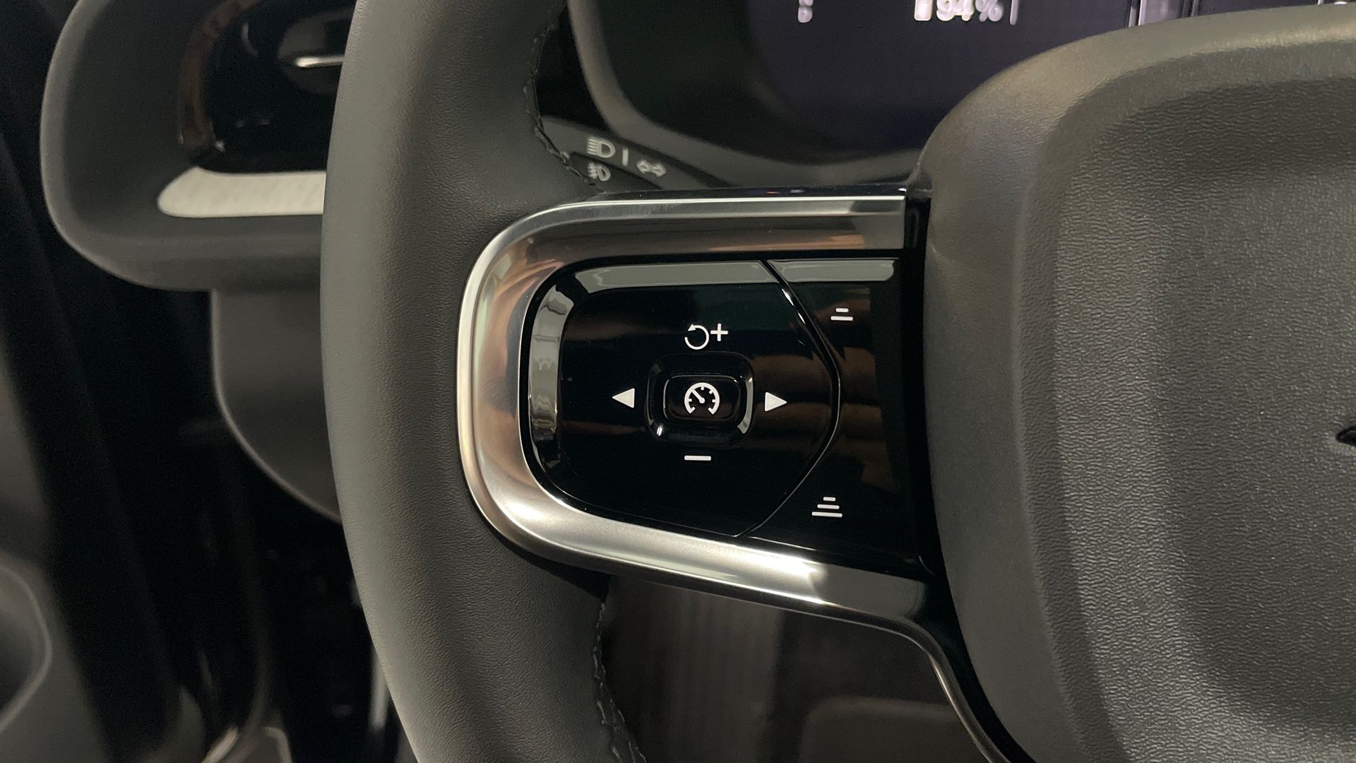 2023 Polestar 2 Performance - Photo 10