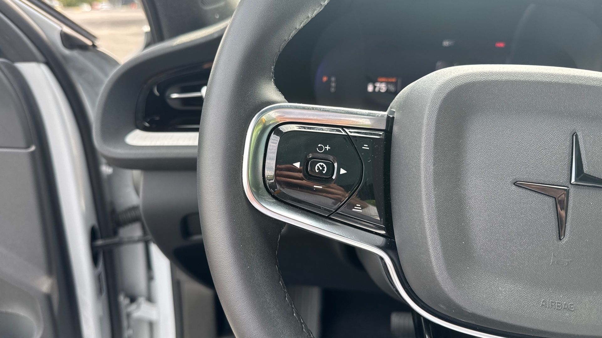 2023 Polestar 2 Performance - Photo 10