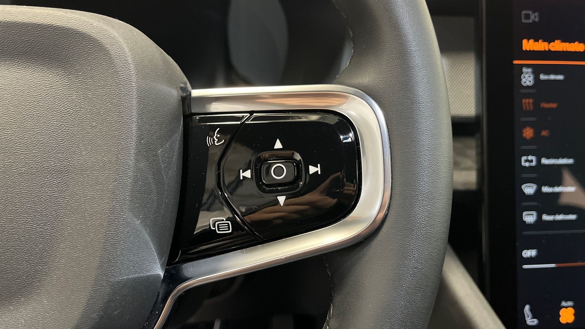 2024 Polestar 2 Plus - Photo 11
