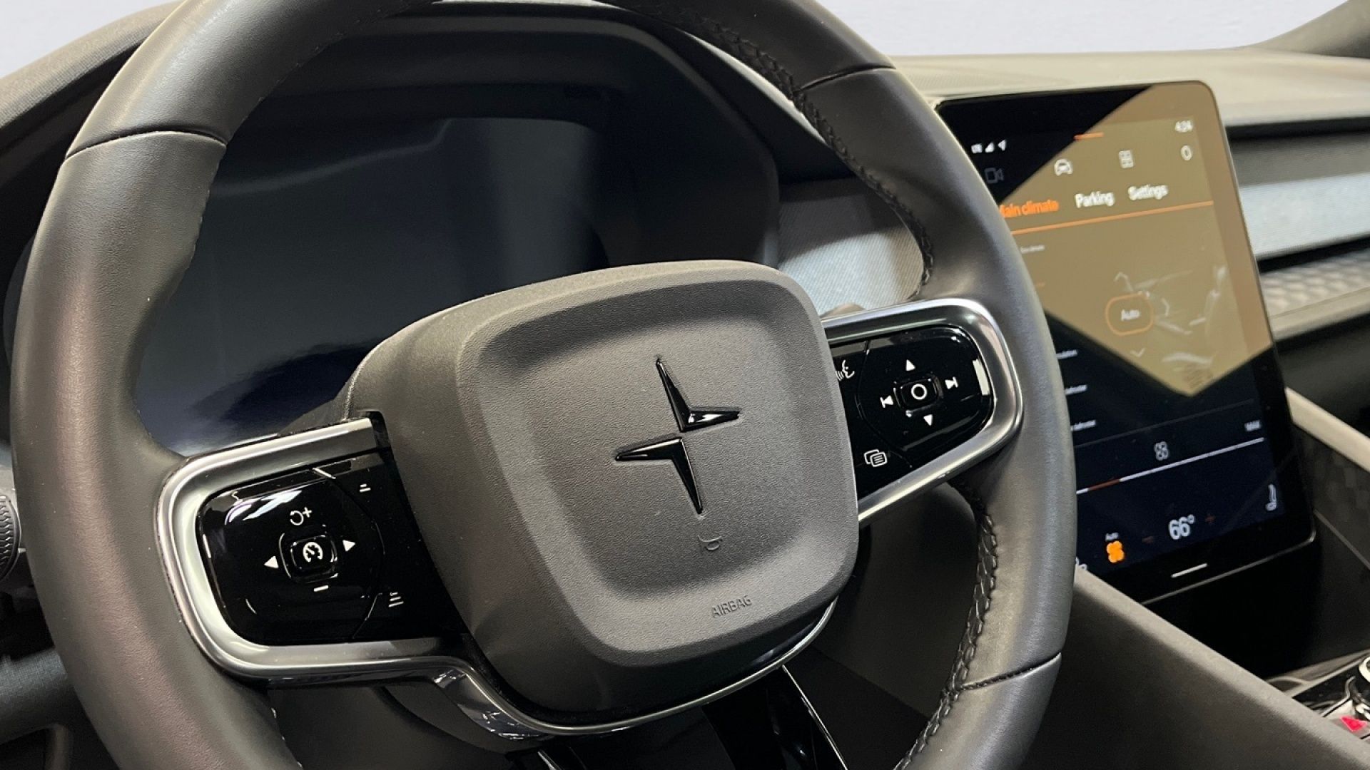 2024 Polestar 2 Plus - Photo 9