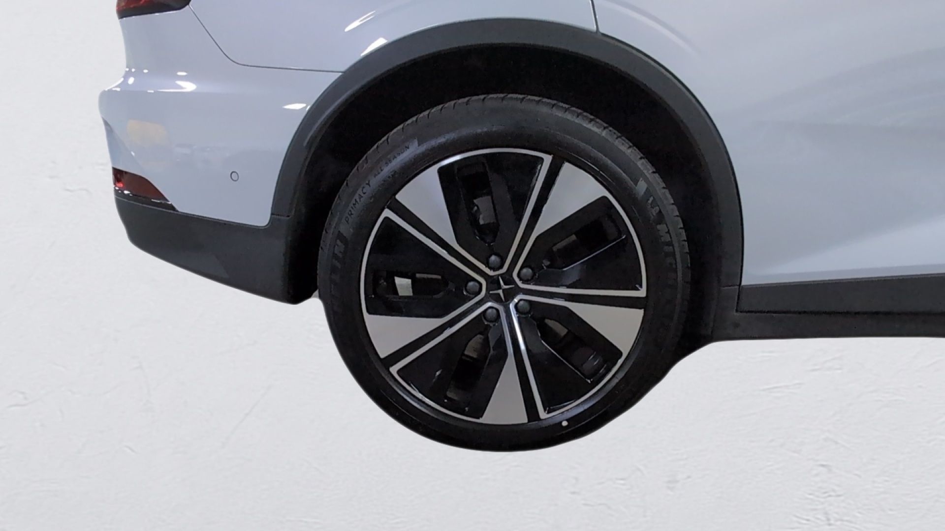 2024 Polestar 2 Plus - Photo 24