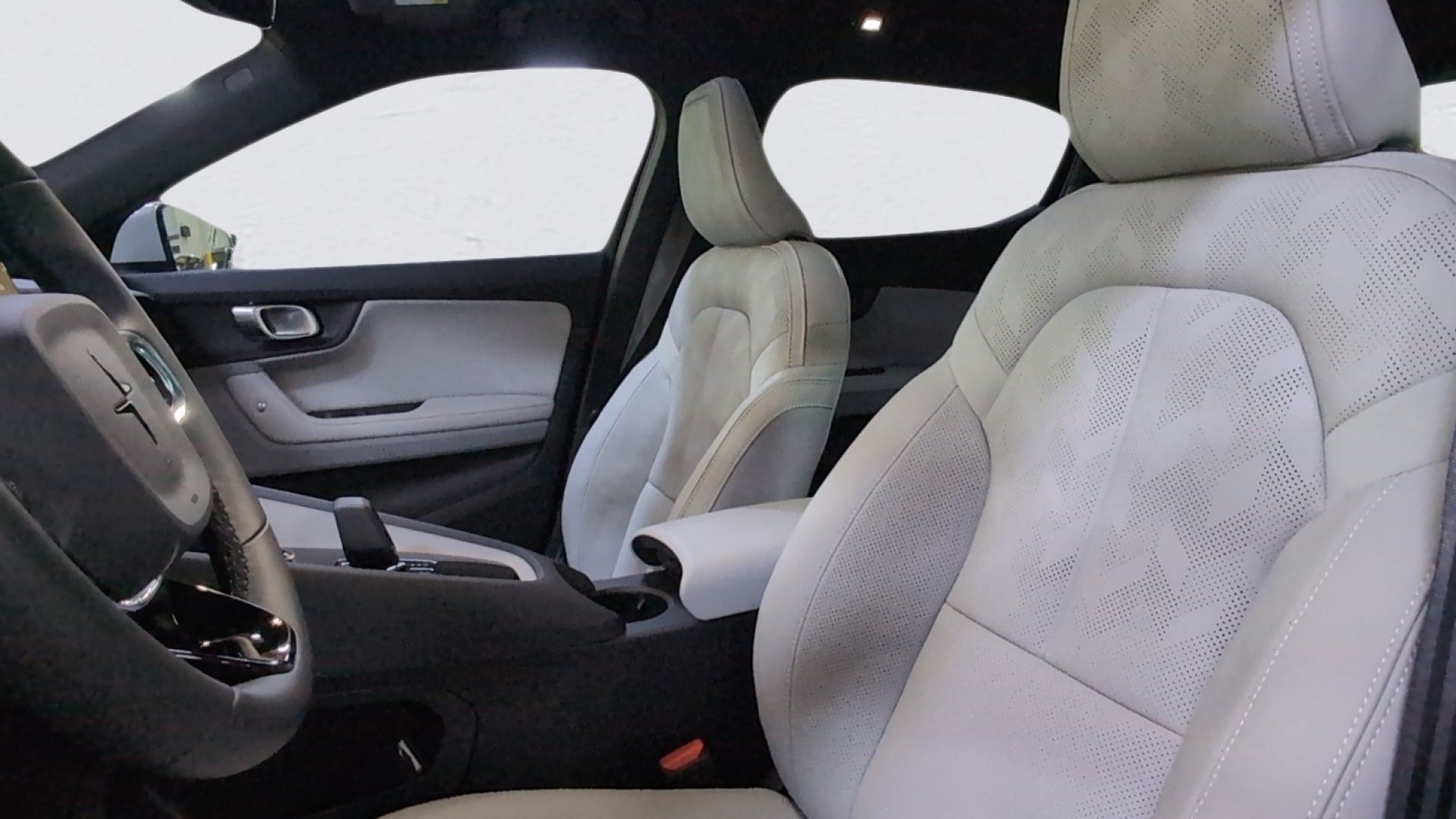 2024 Polestar 2 Plus - Photo 17