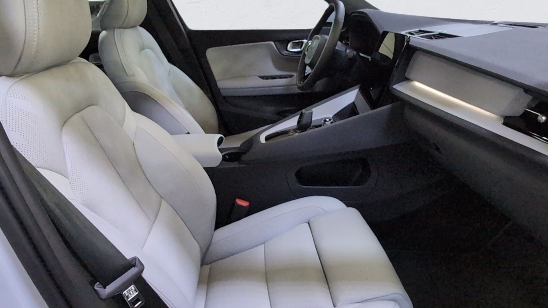 2024 Polestar 2 Plus - Photo 23