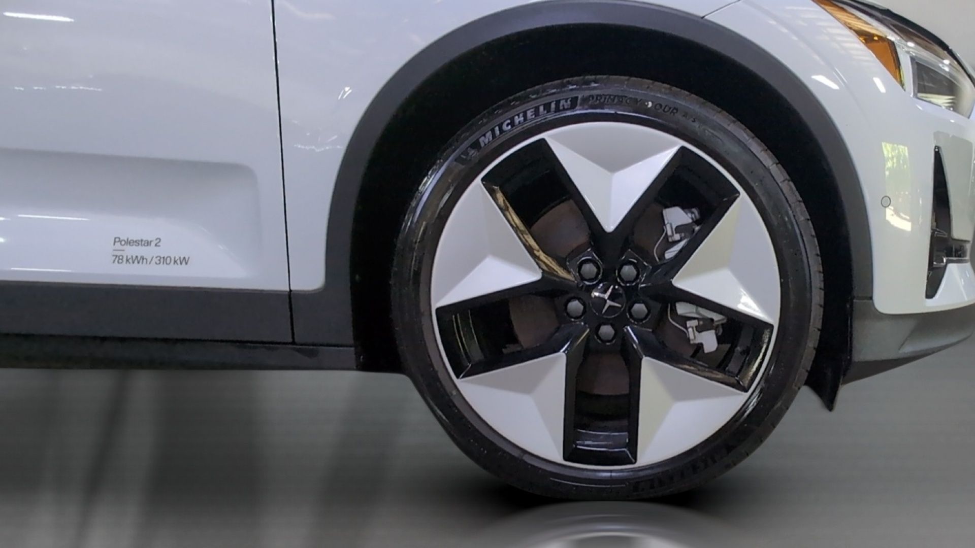 2024 Polestar 2 Plus - Photo 25